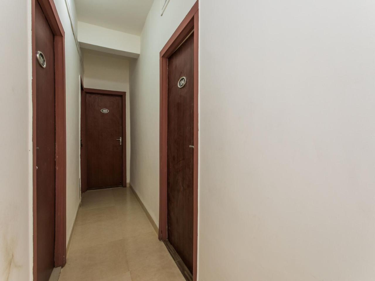 Oyo 14856 Resort Raghav Palace Indore Ngoại thất bức ảnh