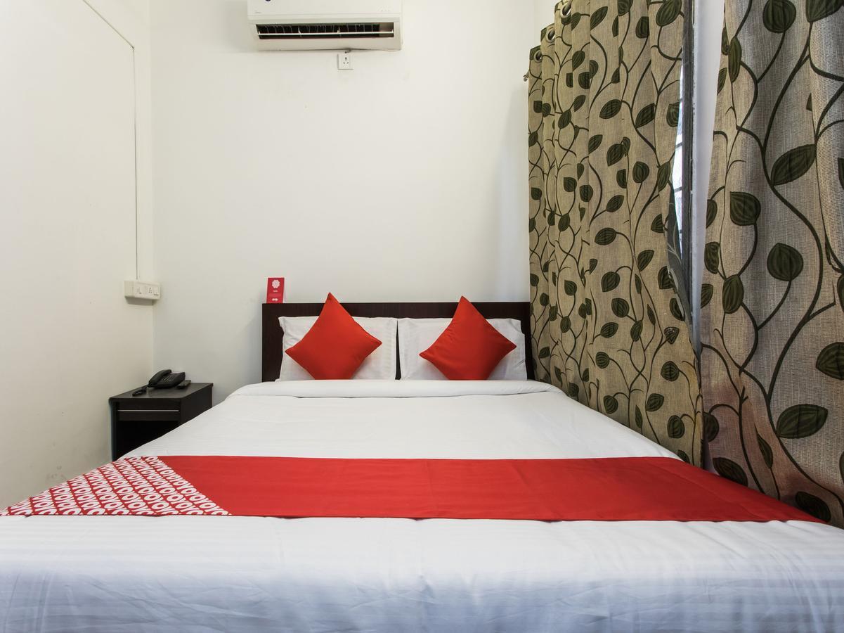 Oyo 14856 Resort Raghav Palace Indore Ngoại thất bức ảnh